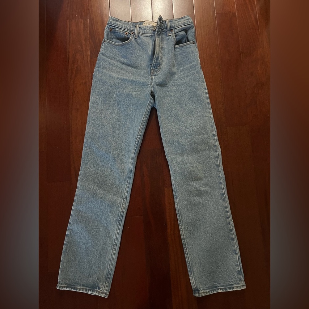 Abercrombie 90's Straight Leg Jeans